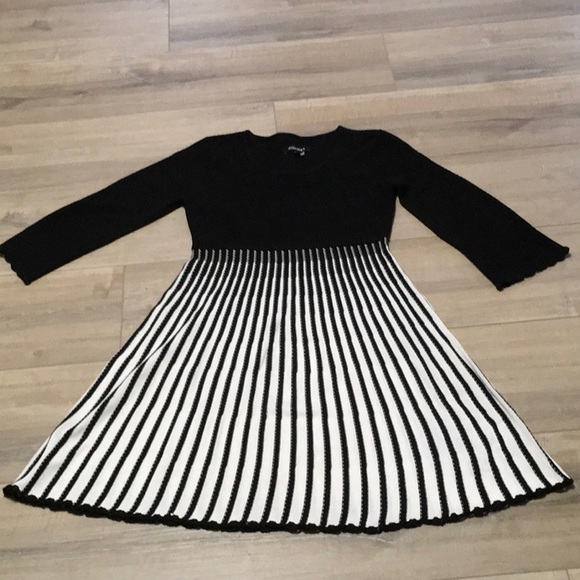 Ellen Tracy Dress Size S - Picture 8 of 8